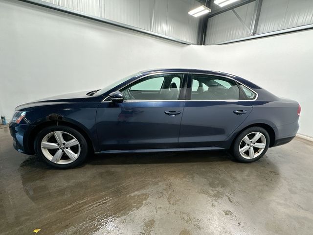 2012 Volkswagen Passat 2.5 SE Blue at Subaru and VW of Moon Township