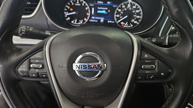 Used 2018 Deep Blue Pearl Nissan 3.5 SL image 16
