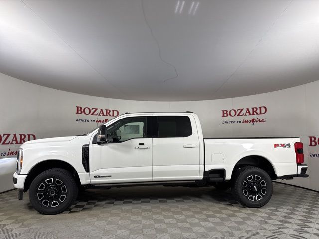 2025 Star White Metallic Tri-Coat Ford Super Duty F-350 SRW Platinum 4X4 Truck