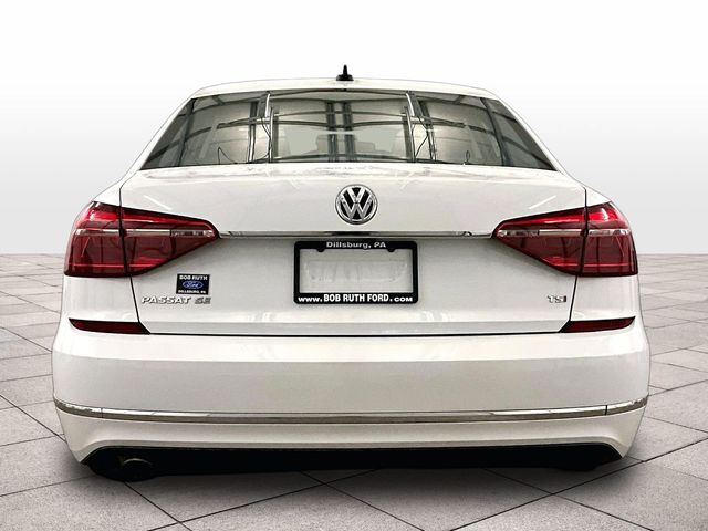 2017 Volkswagen Passat 1.8T SE - 3