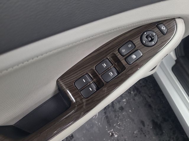 2013 – Kia – Optima