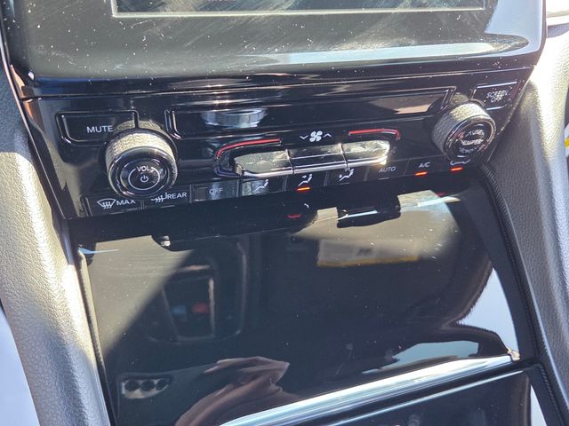 New 2026 White/off-white Jeep Laredo image 21