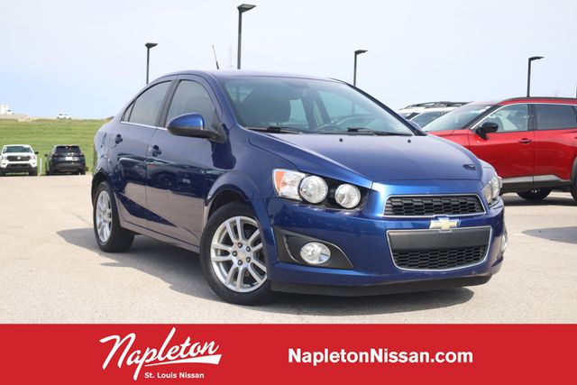 Blue Topaz Metallic 2013 Chevrolet Sonic LT Sedan FWD Sedan Front-Wheel Drive 6-Speed Automatic