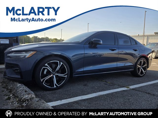 2024 Volvo S60 B5 Plus Dark Theme AWD    