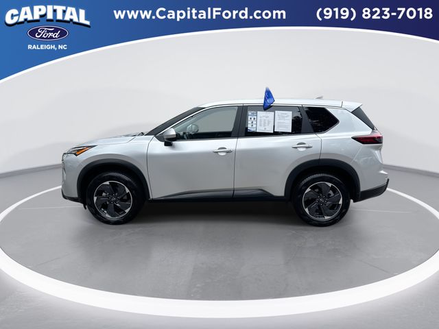 Used 2025 Silver Nissan SV image 5