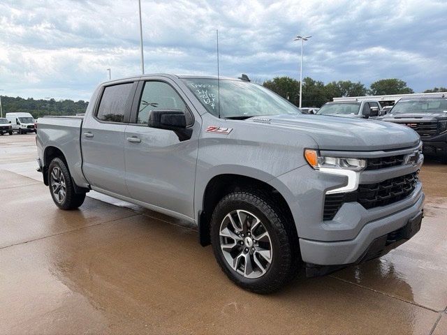 Slate Gray Metallic 2024 Chevrolet Silverado 1500 Pickup Truck Four-Wheel Drive Automatic