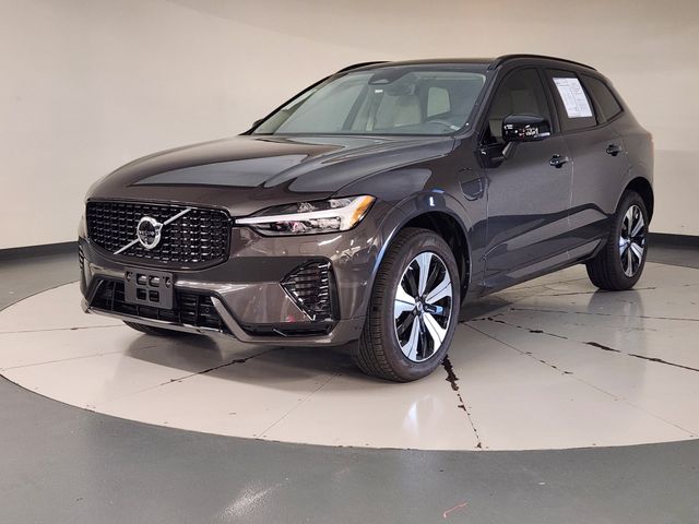2025 Volvo XC60 Plug-In Hybrid T8 Plus
