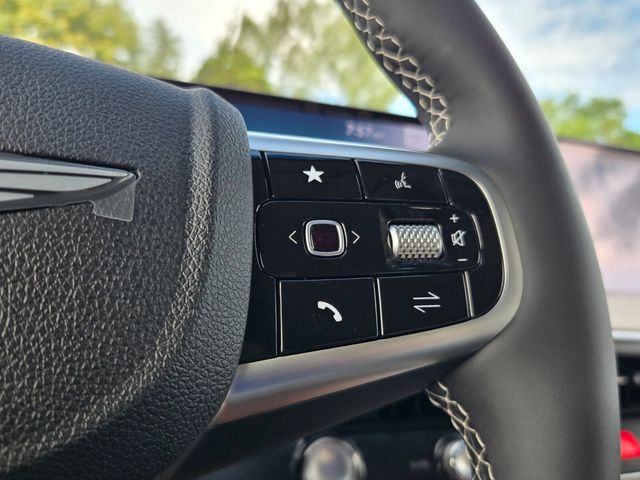2027 Genesis Gv70