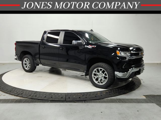 Black 2022 Chevrolet Silverado 1500 Pickup Truck Four-Wheel Drive Automatic