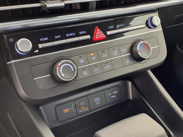 2025 Hyundai Santa Cruz SE photo