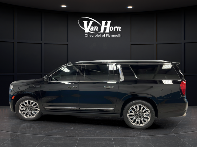Used 2024 Onyx Black GMC Denali Ultimate image 4