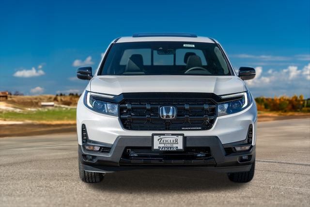 2025 Honda Ridgeline Black Edition 2