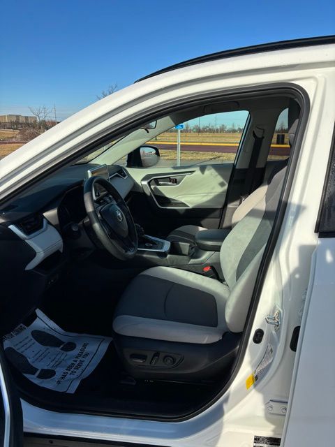 2023 Toyota RAV4 Hybrid XLE