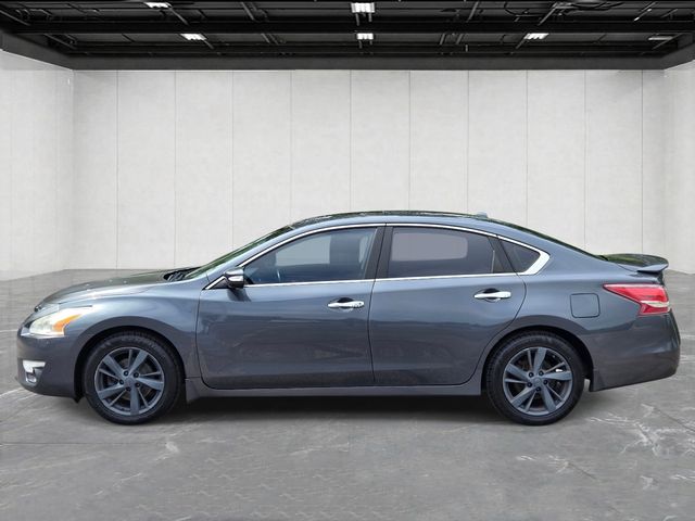 Used 2013 Nissan Altima Sedan SL with VIN 1N4AL3AP5DN467647 for sale in Ypsilanti, MI