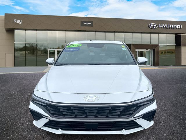 2025 Hyundai Elantra Hybrid - Image 2