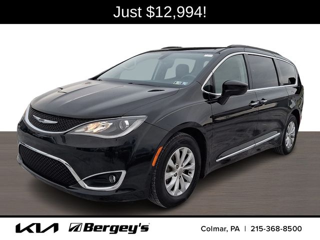 2017 Chrysler Pacifica Touring L FWD