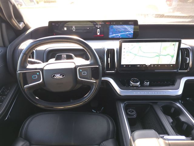 Used 2025 Black Ford Platinum image 31