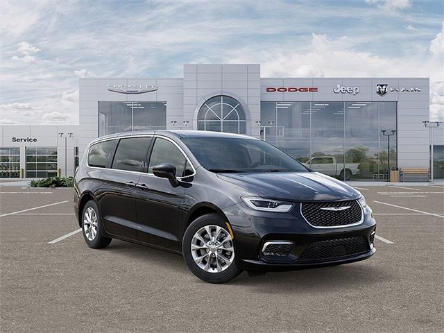 New 2026 Chrysler Pacifica Select For Sale in East Hanover, NJ