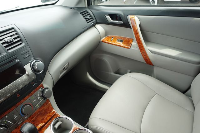 used 2012 Toyota Highlander car, priced at $11,500