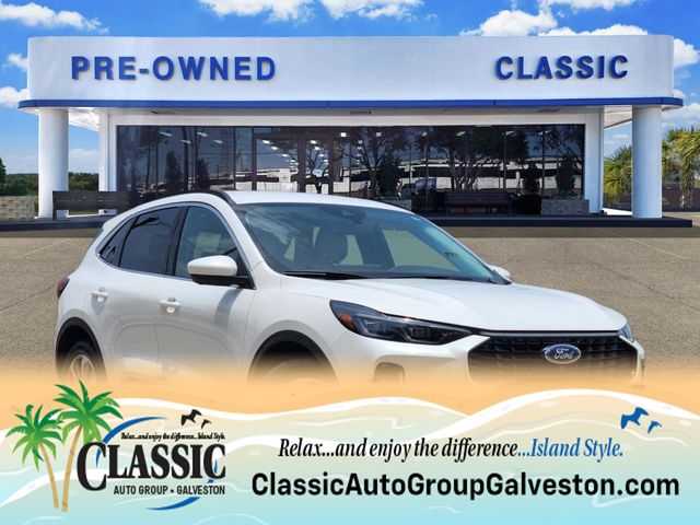 2023 Ford Escape Platinum White at DeMontrond Ford