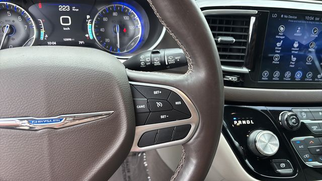 Used 2017 Gray Chrysler Touring L Plus image 23