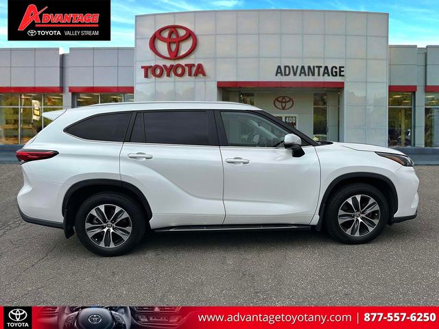 Used 2023 Toyota Highlander SUV