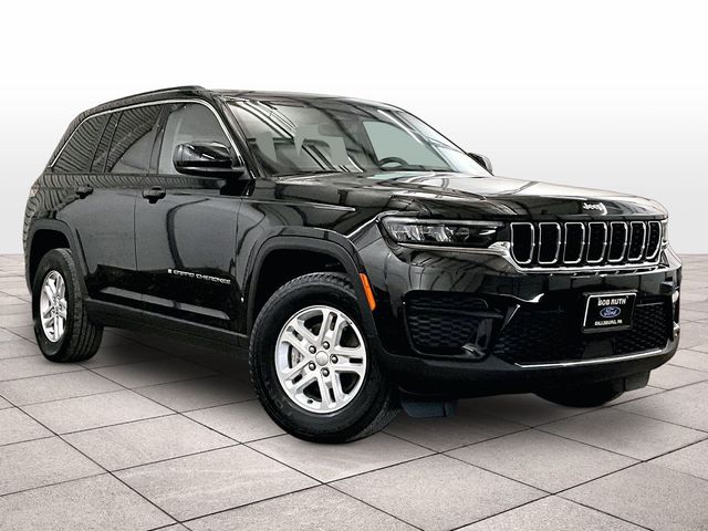 2023 Jeep Grand Cherokee Laredo Black at Bob Ruth Ford