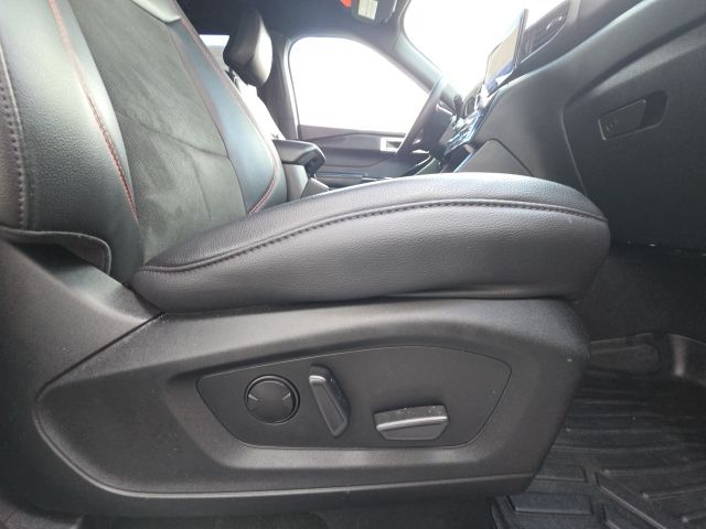 2023 Ford Explorer ST-Line:168512A