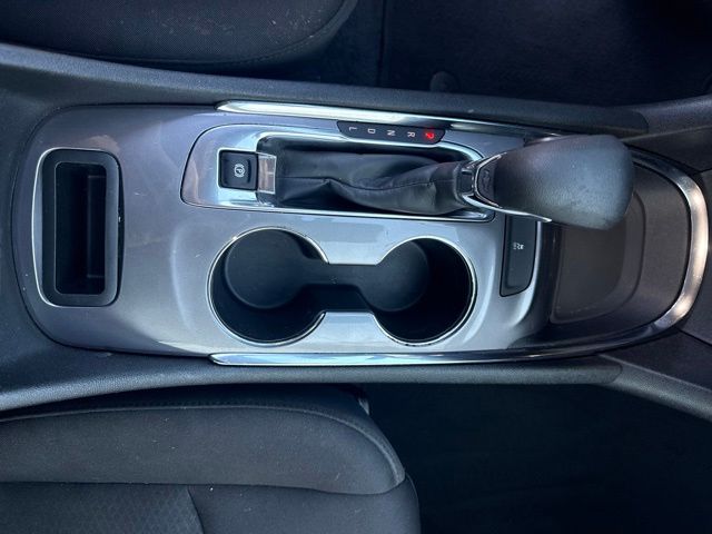 2023 Chevrolet Malibu LT:C02733