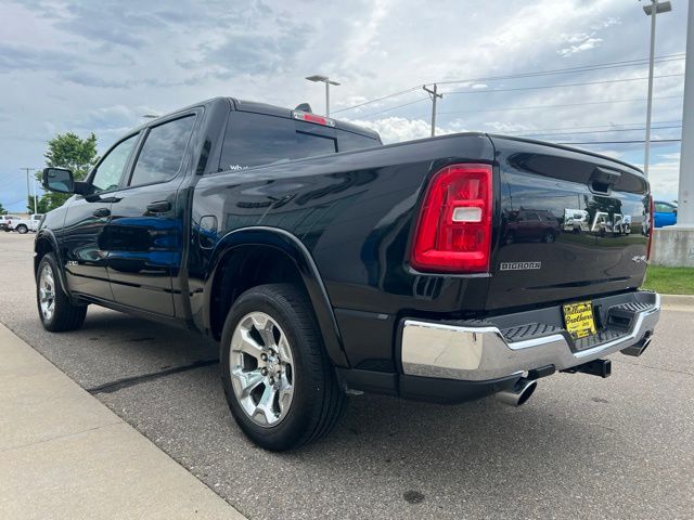 2025 Ram 1500 Big Horn/Lone Star - Diamond Black exterior view 9