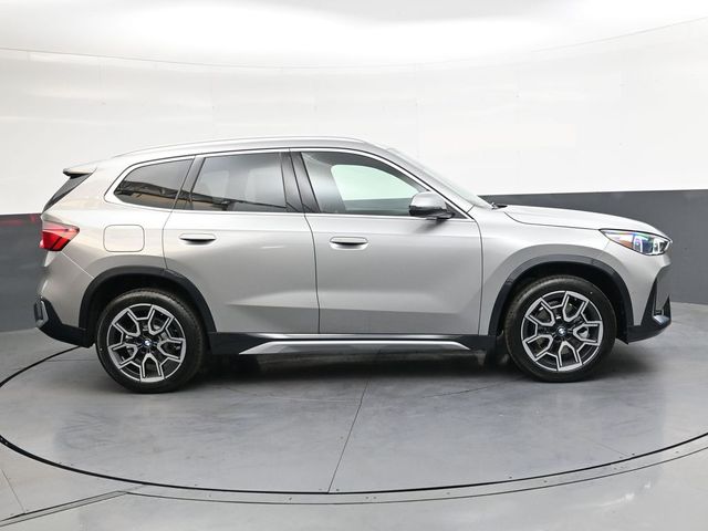 New 2026 Silver BMW xDrive28i image 3