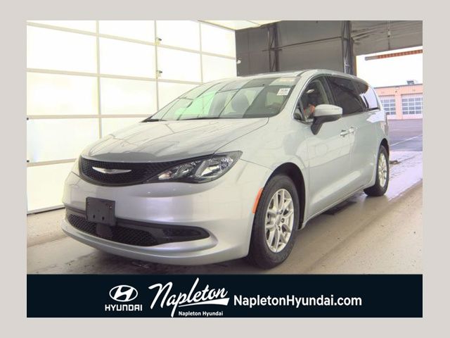 2023 Chrysler Voyager LX FWD