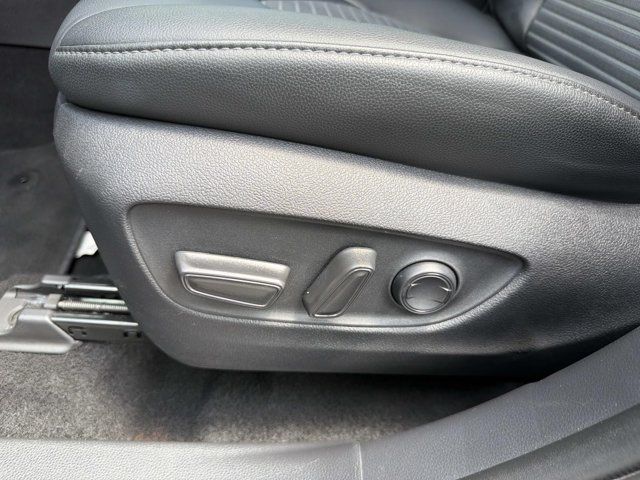 Used 2025 Toyota Highlander SUV
