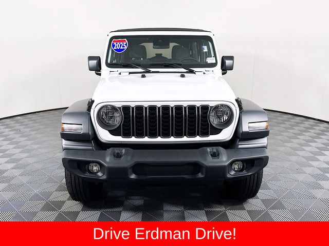 Used 2025 Jeep Wrangler SUV