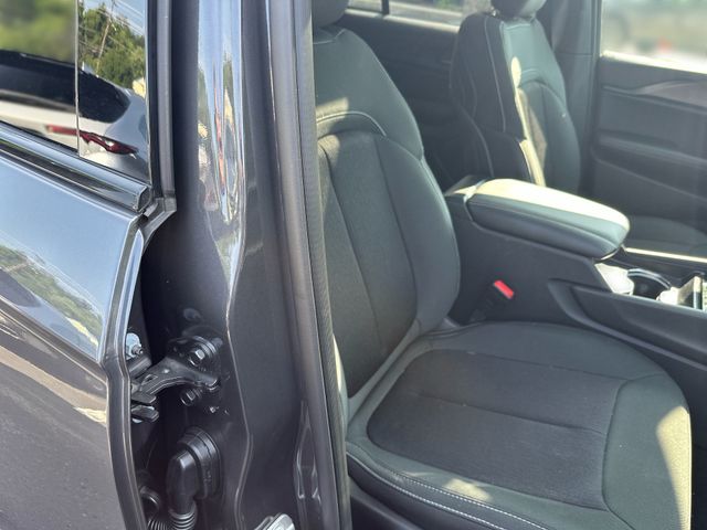 2025 Jeep Grand Cherokee Laredo X Gray at South Hills CDJR