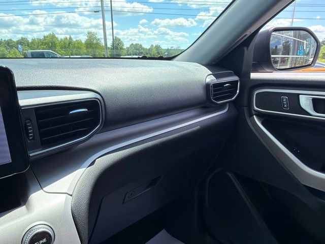 2023 Ford Explorer XLT Silver at Phil Fitts Ford