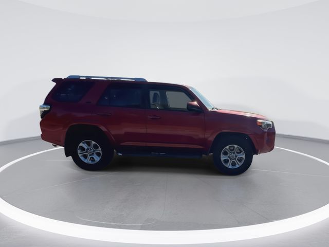 Used 2018 Red Toyota SR5 image 12