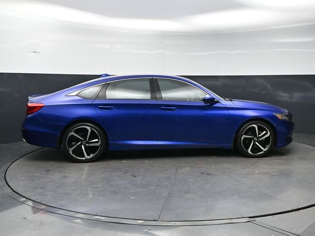 Used 2018  Honda Sport image 4
