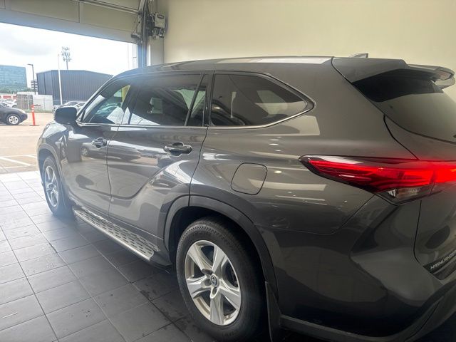 2021 Toyota Highlander L Gray at North Houston Mitsubishi
