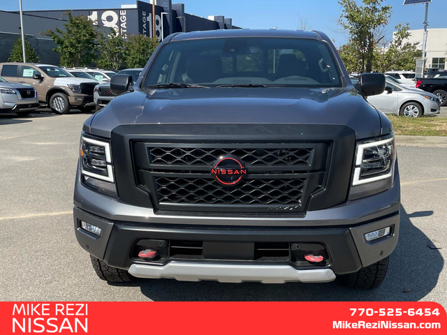 2024 Nissan Titan PRO-4X 6