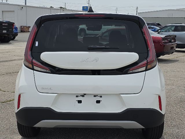 2025 Kia Soul LX:B02320