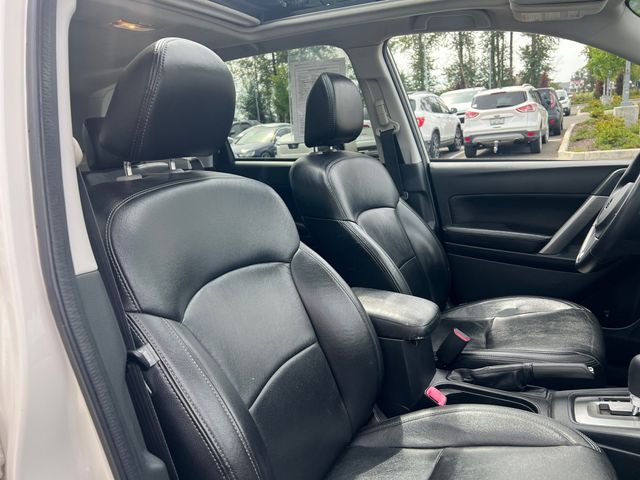 Used 2017 Crystal White Pearl Subaru 2.5i Premium image 17
