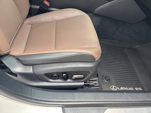 2022 Lexus ES 350 White at Ross Downing Buick GMC