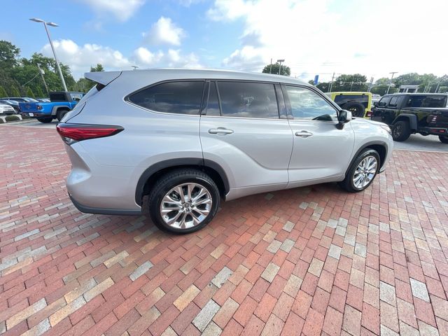 Used 2021 Toyota Highlander SUV