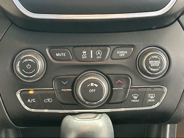 2020 Jeep Cherokee Latitude Plus Red at Auto Express Mitsubishi