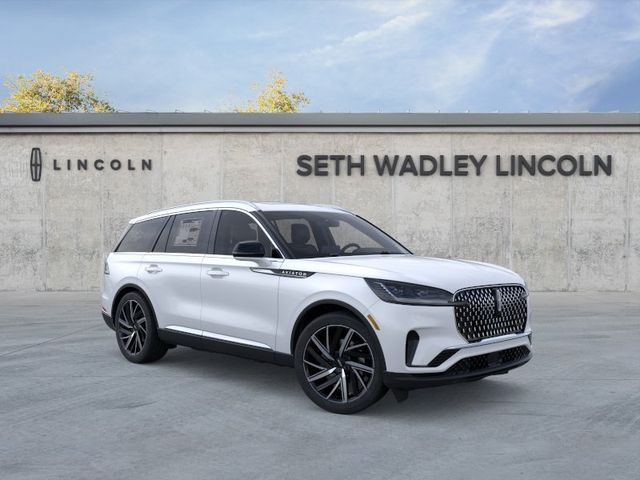 Pristine White Metallic Tri-Coat 2026 Lincoln Aviator SUV / Crossover All-Wheel Drive Automatic