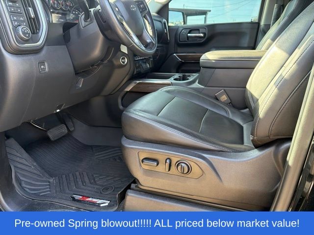 Used 2019 Black Chevrolet RST image 18