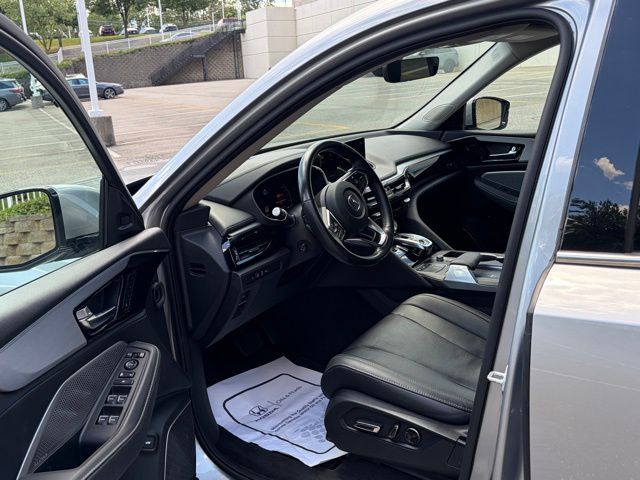 used 2023 Acura MDX car, priced at $41,999