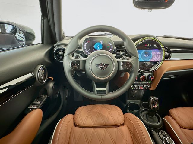 Thumbnail: 2024 MINI Cooper - 24