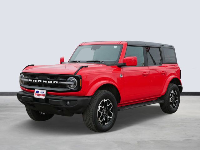 Race Red 2022 Ford Bronco Outer Banks Advanced 4-Door 4WD SUV / Crossover Four-Wheel Drive Automatic